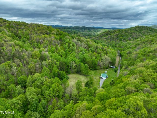 903 Flatwoods Road, Coeburn, VA 24230