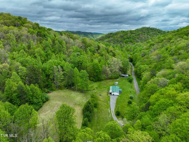 903 Flatwoods Road, Coeburn, VA 24230