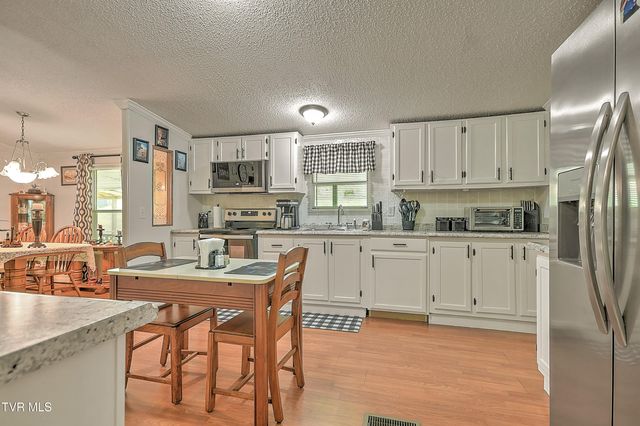 903 Flatwoods Road, Coeburn, VA 24230
