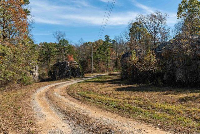 989 N Bayou Road, Concord, AR 72523