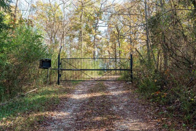 989 N Bayou Road, Concord, AR 72523