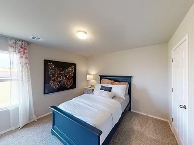 1700 Edens Street, Gentry, AR 72734