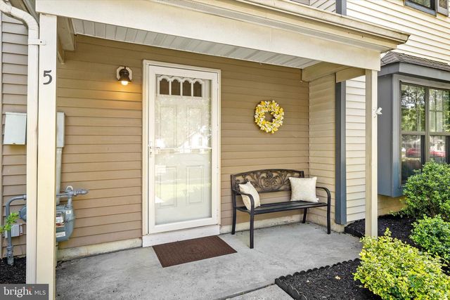 5 KETTERING CT, Robbinsville, NJ 08691