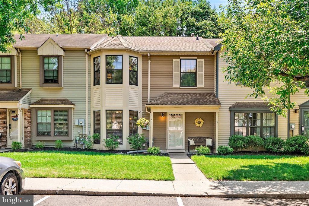 5 KETTERING CT, Robbinsville, NJ 08691