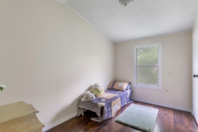 42 County Road 4291, Dayton, TX 77535