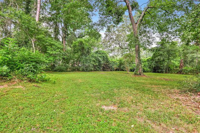 42 County Road 4291, Dayton, TX 77535