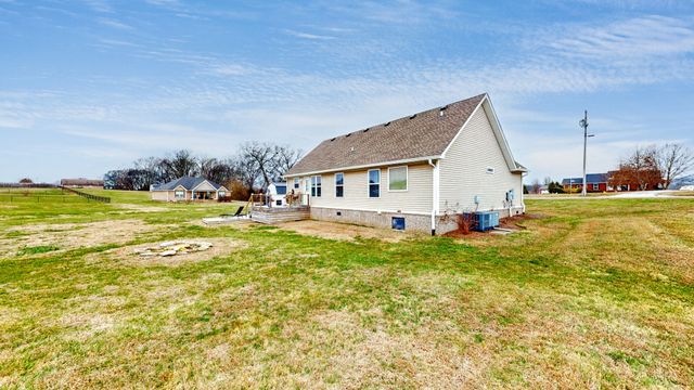 1027 Meridian Dr, Castalian Springs, TN 37031