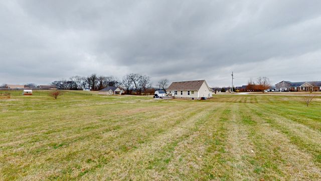 1027 Meridian Dr, Castalian Springs, TN 37031