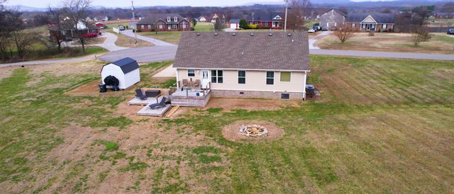 1027 Meridian Dr, Castalian Springs, TN 37031