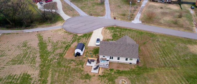 1027 Meridian Dr, Castalian Springs, TN 37031