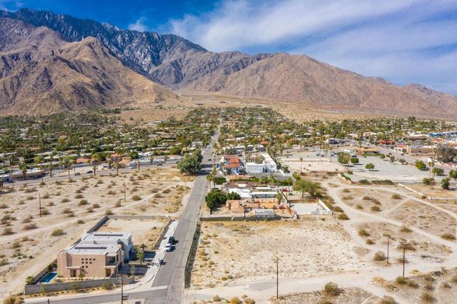 197 Via Olivera, Palm Springs, CA 92262