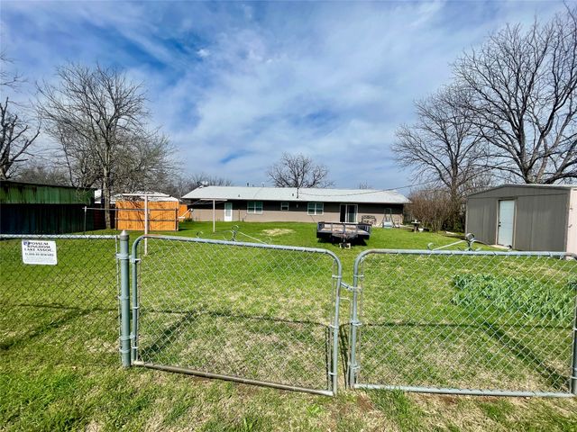 101 M Anthony Loop, Possum Kingdom Lake, TX 76449