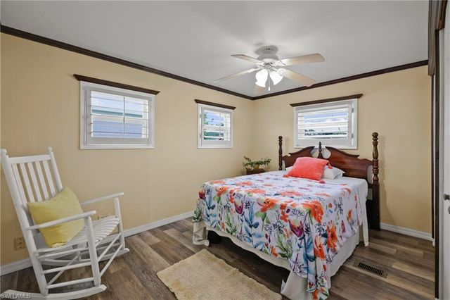 408 Timber LN N, North Fort Myers, FL 33917
