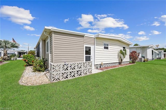 408 Timber LN N, North Fort Myers, FL 33917