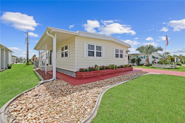 408 Timber LN N, North Fort Myers, FL 33917