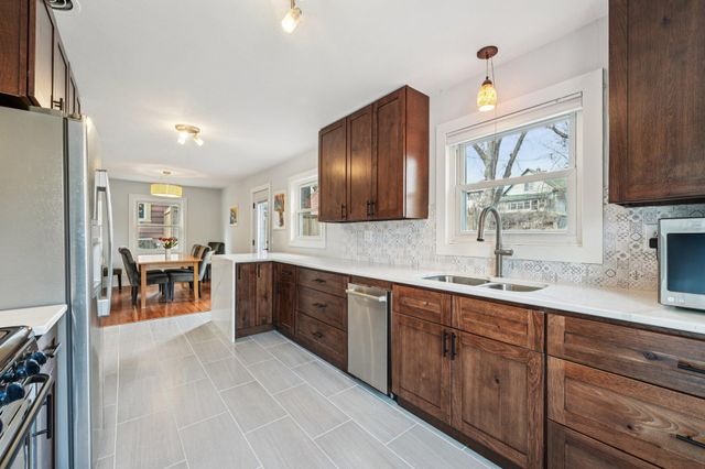 1343 Sargent Avenue, Saint Paul, MN 55105