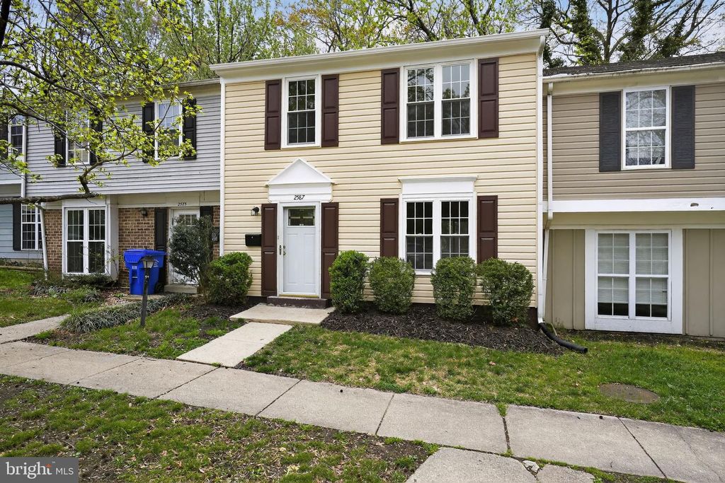 Image 18 of property listing at 2587 ROBINSON PL, Waldorf, MD 20602