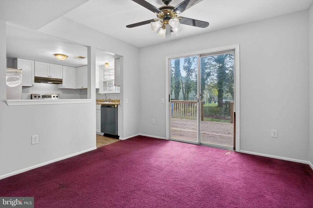 Image 5 of property listing at 2587 ROBINSON PL, Waldorf, MD 20602