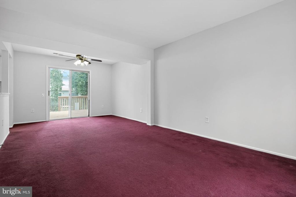 Image 9 of property listing at 2587 ROBINSON PL, Waldorf, MD 20602