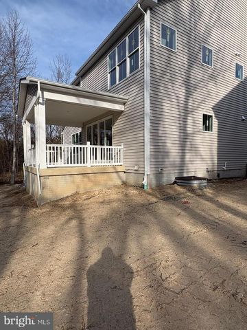 8308 PATIENCE LN, Millersville, MD 21108