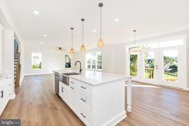 8308 PATIENCE LN, Millersville, MD 21108