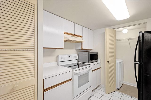 9901 Westview Dr 325, Coral Springs, FL 33076