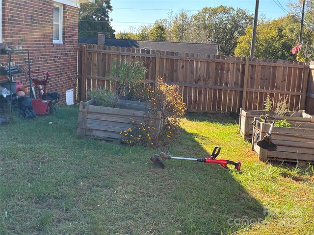 6102 Len Drive, Shelby, NC 28152