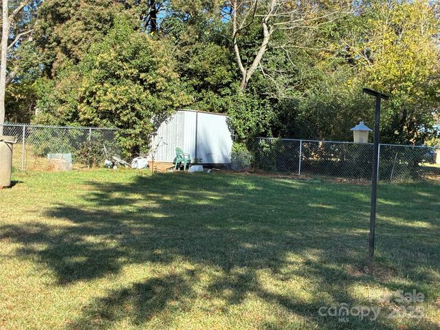 6102 Len Drive, Shelby, NC 28152