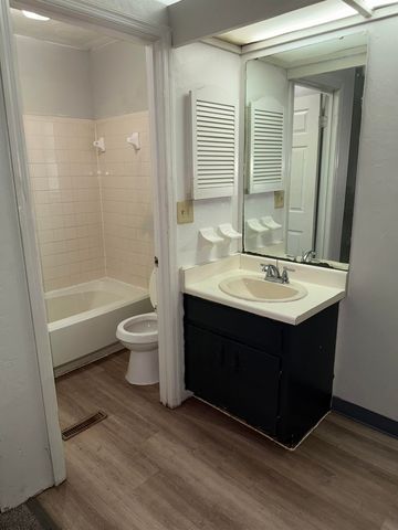 1832 Nekoma Court, Tallahassee, FL 32304