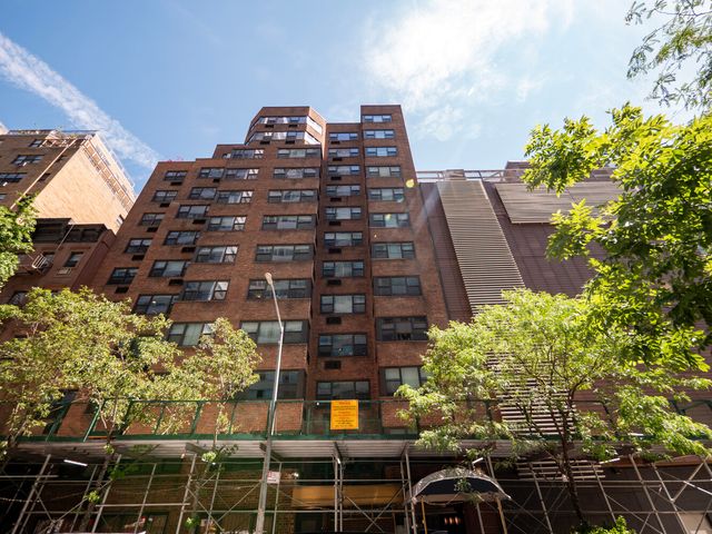233 E 69th St Apt 15O, New York City, NY 10021