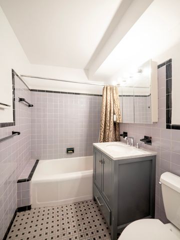 233 E 69th St Apt 15O, New York City, NY 10021
