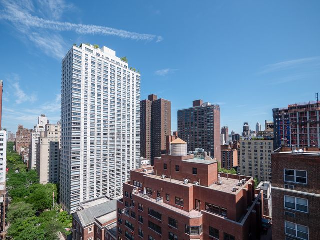 233 E 69th St Apt 15O, New York City, NY 10021