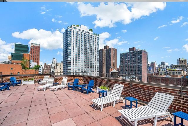 233 E 69th St Apt 15O, New York City, NY 10021