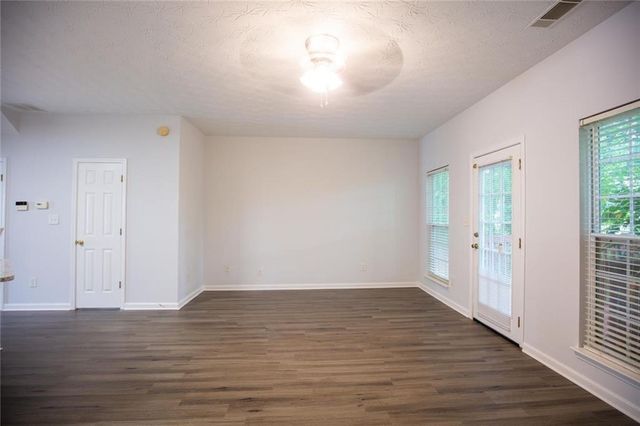 649 Kenridge Drive, Suwanee, GA 30024
