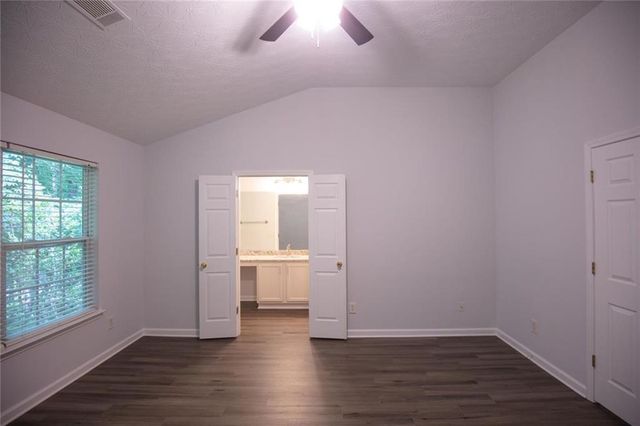 649 Kenridge Drive, Suwanee, GA 30024
