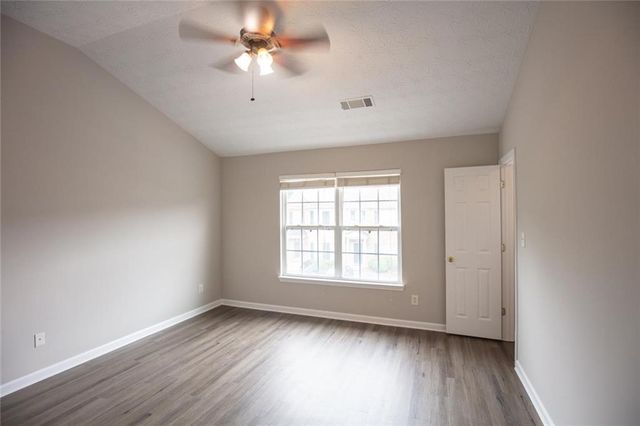 649 Kenridge Drive, Suwanee, GA 30024
