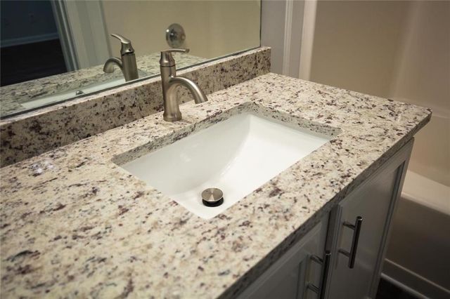 649 Kenridge Drive, Suwanee, GA 30024