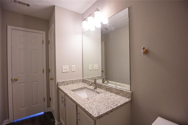 649 Kenridge Drive, Suwanee, GA 30024