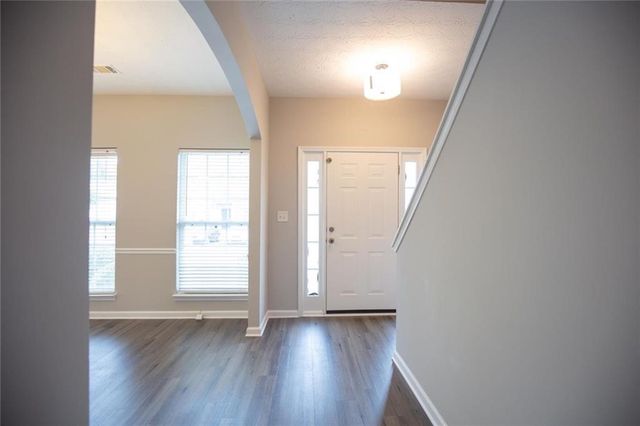 649 Kenridge Drive, Suwanee, GA 30024
