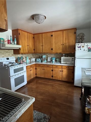 191 South Booker, Tonopah, NV 89049