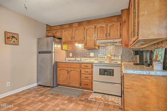 1218 East Sevier Avenue, Kingsport, TN 37664