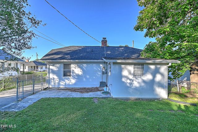 1218 East Sevier Avenue, Kingsport, TN 37664