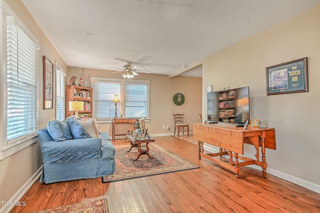 1218 East Sevier Avenue, Kingsport, TN 37664