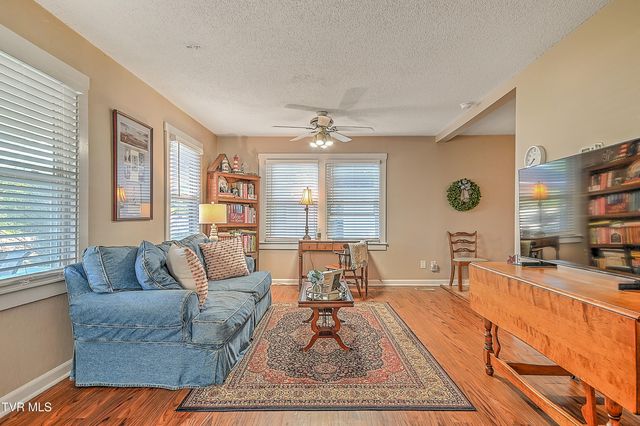1218 East Sevier Avenue, Kingsport, TN 37664