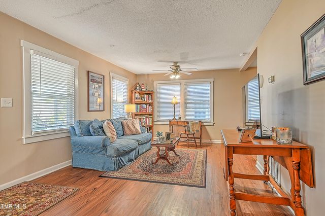 1218 East Sevier Avenue, Kingsport, TN 37664