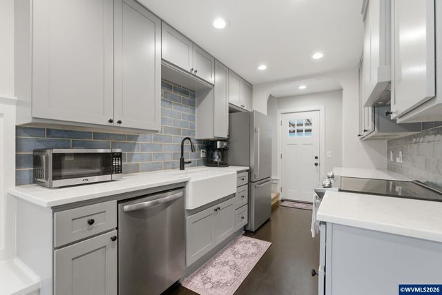 4170 45th Av NE, Salem, OR 97305