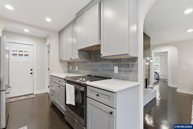 4170 45th Av NE, Salem, OR 97305