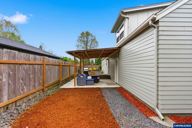 4170 45th Av NE, Salem, OR 97305