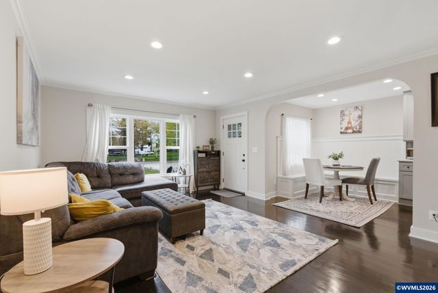 4170 45th Av NE, Salem, OR 97305