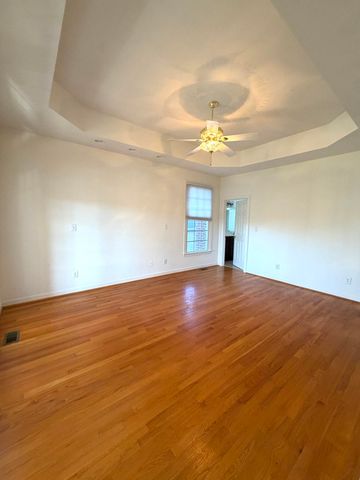 466 Summit Ridge RD, Daleville, VA 24083